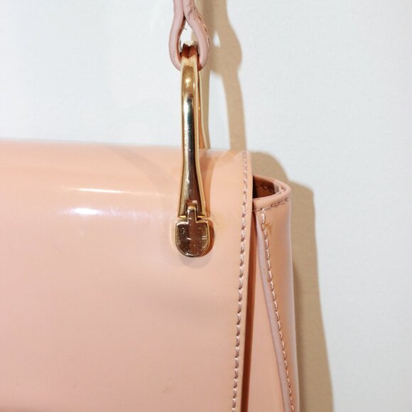 ✨ Lovely Shoulder Strap G by Guess Purse ✨ - Picture 5 of 8